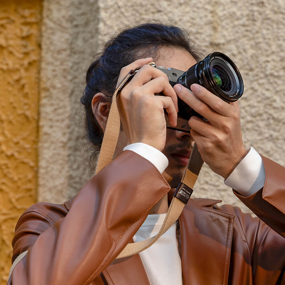 Funleader acam-100a camera strap in use